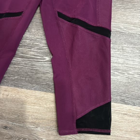 Alo Yoga dark purple black mesh high rise pockets yoga pants leggings capri S - Picture 3 of 6